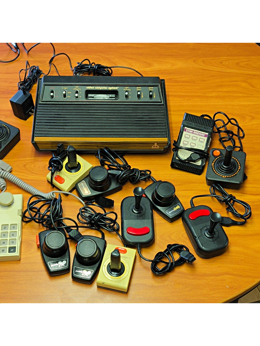 Atari 2600 VCS Console RF Black/Woodgrain w/ Controllers, Star Raiders & Adapter